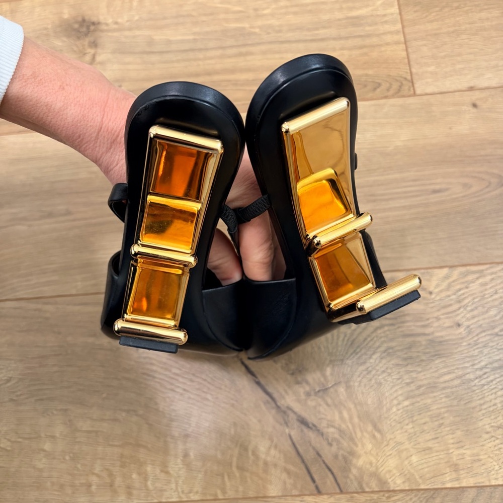 FENDI First sandals with open F frame gold metal heels - Size 38 / US 8 - Picture 8 of 10